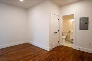 15 Cranston Ave, Newport, RI 02840 - Photo 9