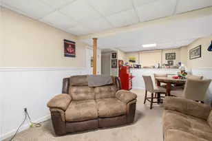 39 Mohawk St, Coventry, RI 02816 - Photo 17