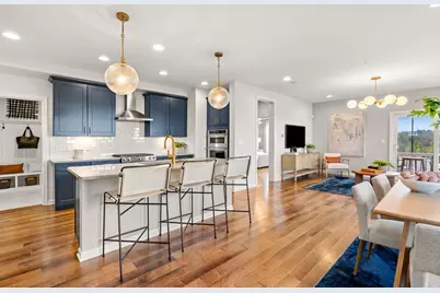 38 East Point Drive #5, East Providence, RI 02916 - Photo 5