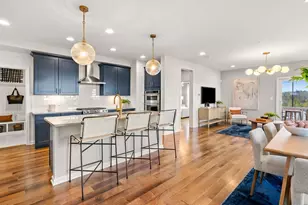 38 E Pt Dr, East Providence, RI 02916 - Photo 5