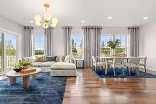 38 E Pt Dr, East Providence, RI 02916 - Photo 11