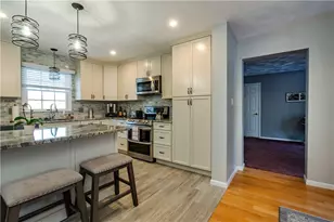 87 Mann School Rd, Smithfield, RI 02917 - Photo 15