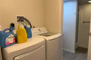 126 Jennie Ln, Warwick, RI 02889 - Photo 17