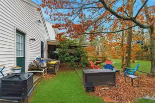 20 Auburn Dr, Charlestown, RI 02813 - Photo 5