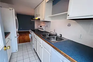 93 Grand View Dr, Warwick, RI 02886 - Photo 9