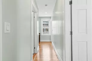 10 Geneva St, Providence, RI 02908 - Photo 17