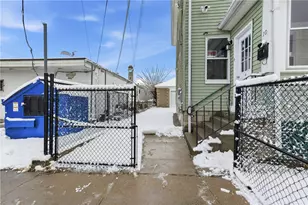 10 Geneva St, Providence, RI 02908 - Photo 33