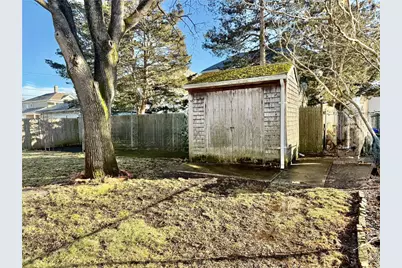 139 Suffolk Avenue, Pawtucket, RI 0261 - Photo 5