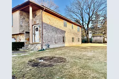 139 Suffolk Avenue, Pawtucket, RI 02861 - Photo 3