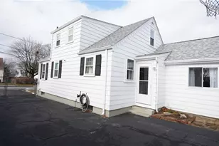 14 Jones Ave, Pawtucket, RI 02861 - Photo 5