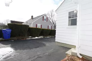 14 Jones Ave, Pawtucket, RI 02861 - Photo 3