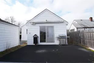 14 Jones Ave, Pawtucket, RI 02861 - Photo 35