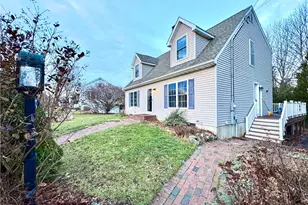 9 Perkins Ave, Westerly, RI 02891 - Photo 3