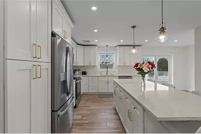 41 N Cornell Avenue, Warren, RI 02885 - Photo 7