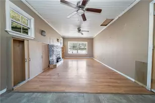 10 Colonial Rd, Coventry, RI 02816 - Photo 9