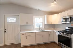 60 Ophelia St, Providence, RI 02909 - Photo 25