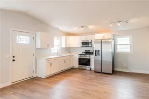 60 Ophelia St, Providence, RI 02909 - Photo 5