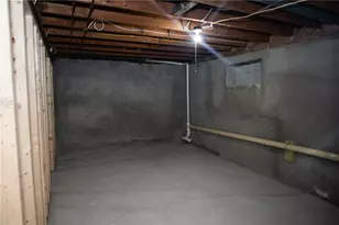 60 Ophelia St, Providence, RI 02909 - Photo 47