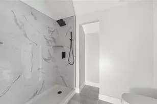 116 Mt Pleasant Ave, Providence, RI 02908 - Photo 13