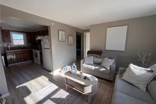 20 Sunrise Dr, Westerly, RI 02891 - Photo 3