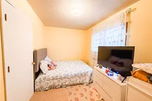 142 Brook St, Woonsocket, RI 02895 - Photo 21