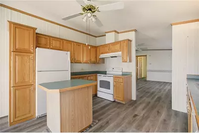 35 Cathy Circle, Portsmouth, RI 02871 - Photo 5