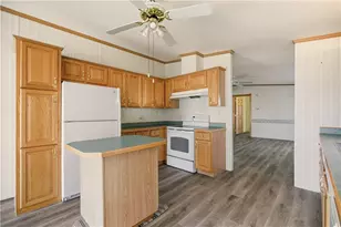 35 Cathy Cir, Portsmouth, RI 02871 - Photo 5