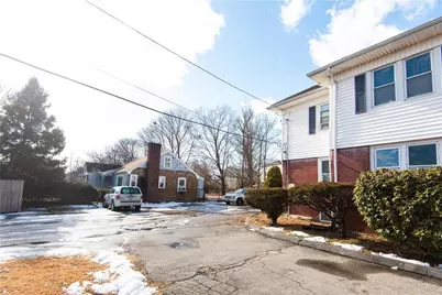 505 Bullocks Point Avenue #4, East Providence, RI 02915 - Photo 3