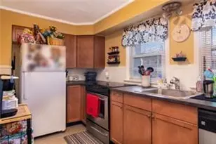 55 Pleasant St, Westerly, RI 02891 - Photo 5