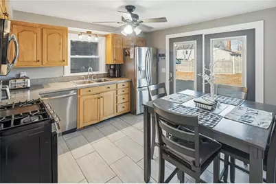 53 Marblehead Street, Warwick, RI 02889 - Photo 3