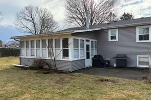 63 Ramblewood Dr, Warwick, RI 02889 - Photo 5