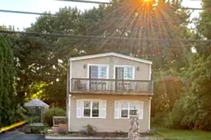 844 Boston Neck Rd, Narragansett, RI 02882 - Photo 23