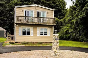 844 Boston Neck Rd, Narragansett, RI 02882 - Photo 5