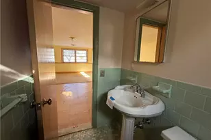 64 Cliffside Dr, Cranston, RI 02920 - Photo 19