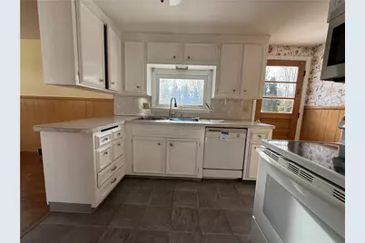 64 Cliffside Drive, Cranston, RI 02920 - Photo 9