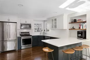 4 Mt Ave, Providence, RI 02906 - Photo 13