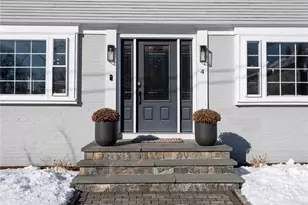 4 Mt Ave, Providence, RI 02906 - Photo 3