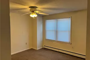 18 Villanova St, Woonsocket, RI 02895 - Photo 9