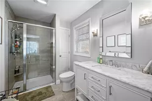 43 Beaver Ave, Warwick, RI 02889 - Photo 11