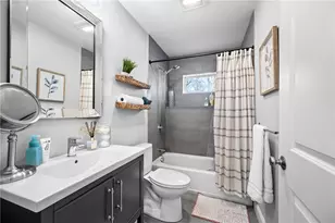 43 Beaver Ave, Warwick, RI 02889 - Photo 23