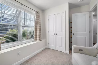 43 Beaver Avenue, Warwick, RI 02889 - Photo 21