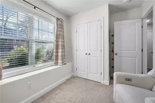 43 Beaver Ave, Warwick, RI 02889 - Photo 21