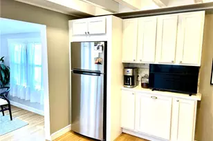 83 Friendship St, East Greenwich, RI 02818 - Photo 11