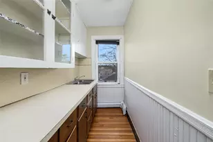 54 Randall St, Cranston, RI 02920 - Photo 23