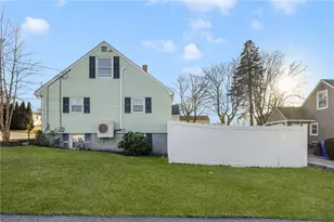 399 Brown St, East Providence, RI 02914 - Photo 37