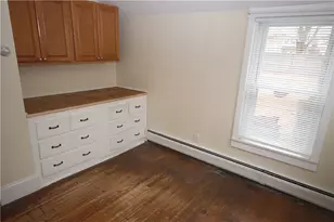 43 Congregational St, Bristol, RI 02809 - Photo 11