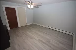 43 Congregational St, Bristol, RI 02809 - Photo 5