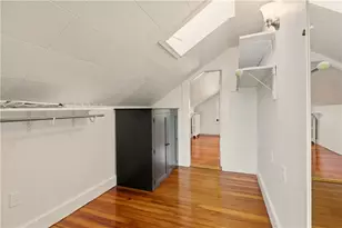 31 Bayside Ave, Newport, RI 02840 - Photo 15