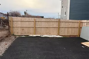 786 Eddy St, Providence, RI 02905 - Photo 21