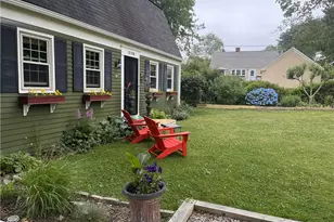 7 Blvd East Blvd, Middletown, RI 02842 - Photo 31